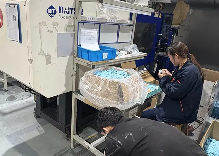 injection mold tooling